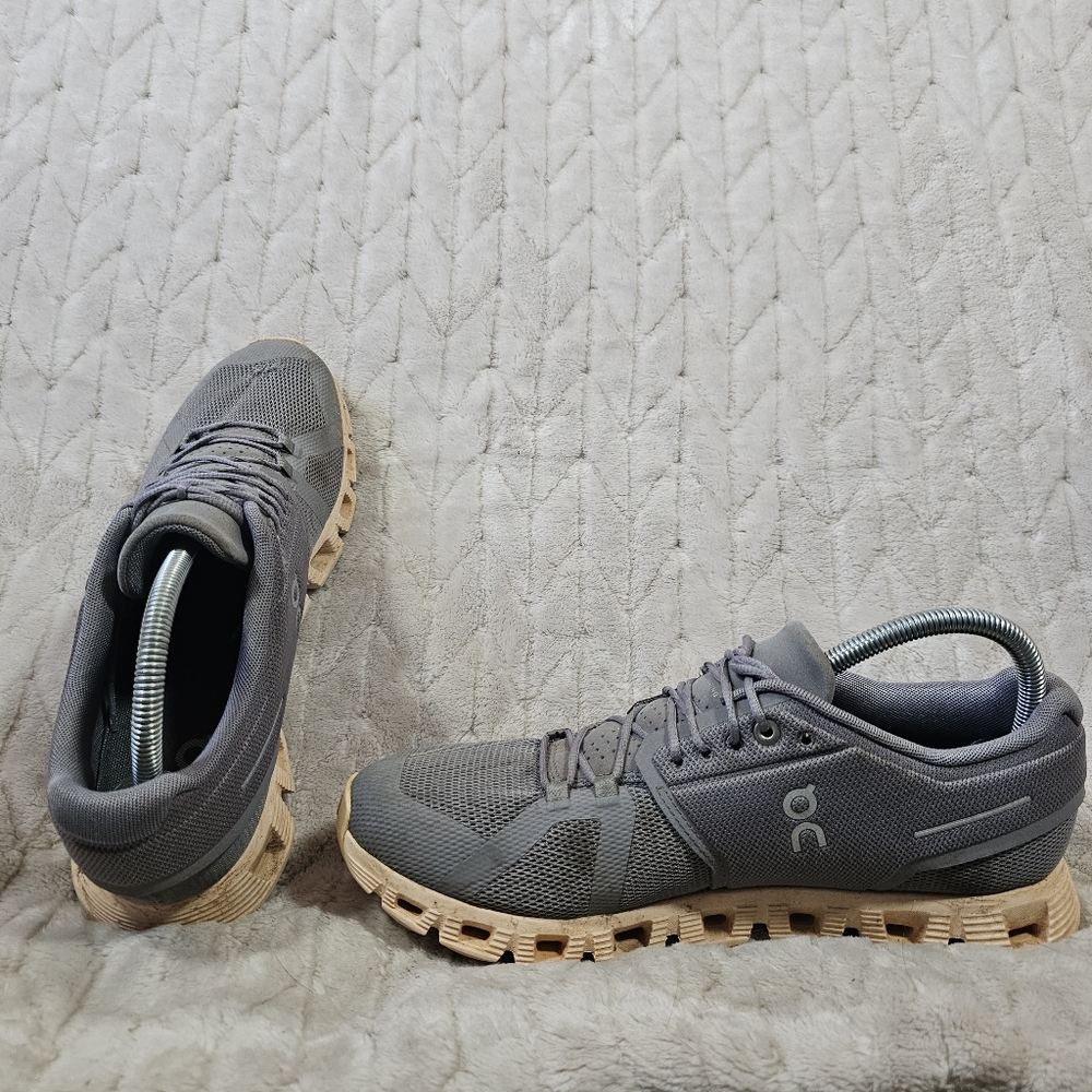 On Cloud 5 Sneakers Womens 11 Comfort Running Lightweight Athletic Classic Gray